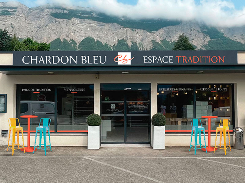 Façade de la boutique Chardon Bleu Espace Tradition à Biviers